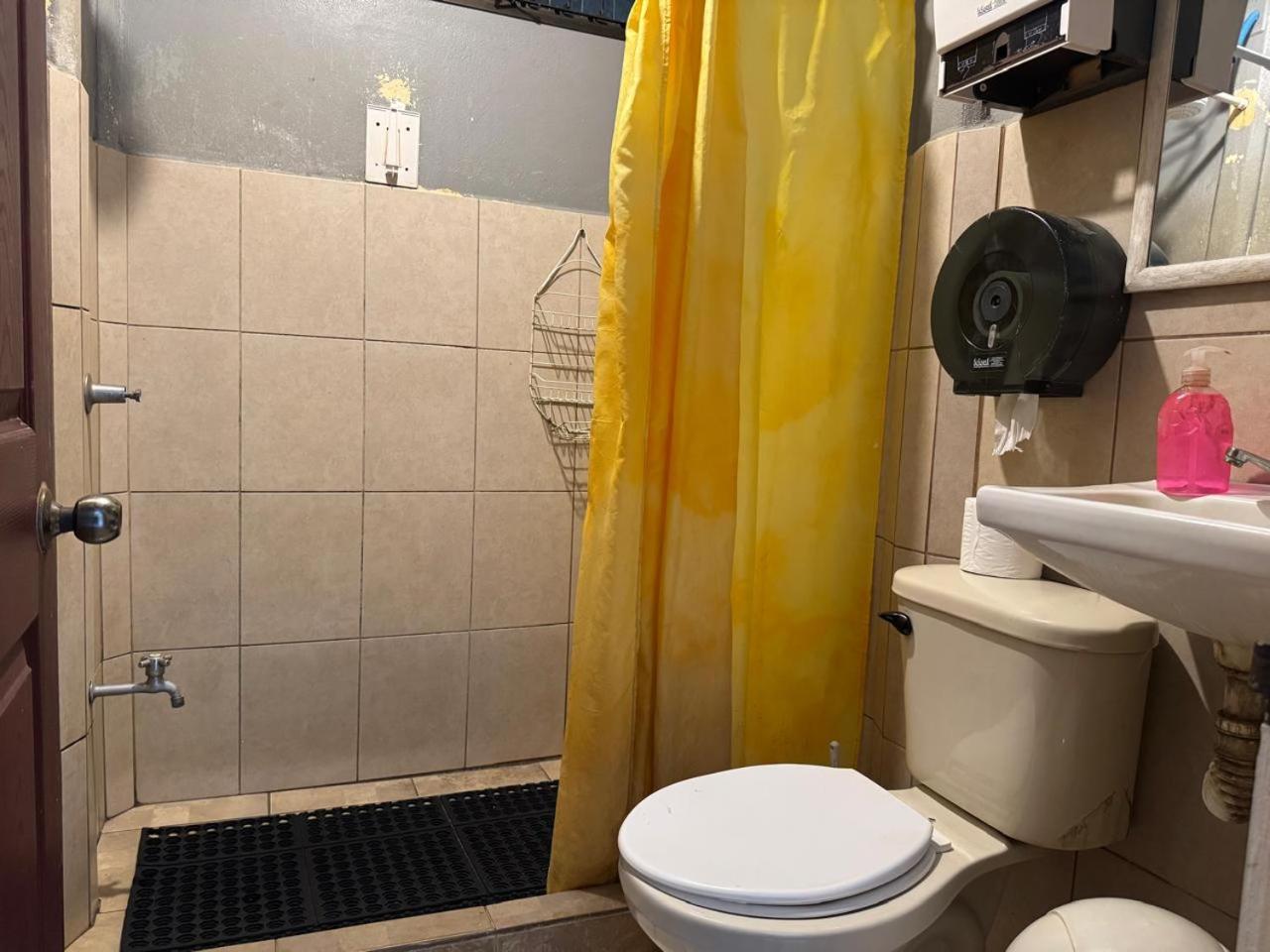 Kalunay Hostel Puerto Viejo de Talamanca المظهر الخارجي الصورة