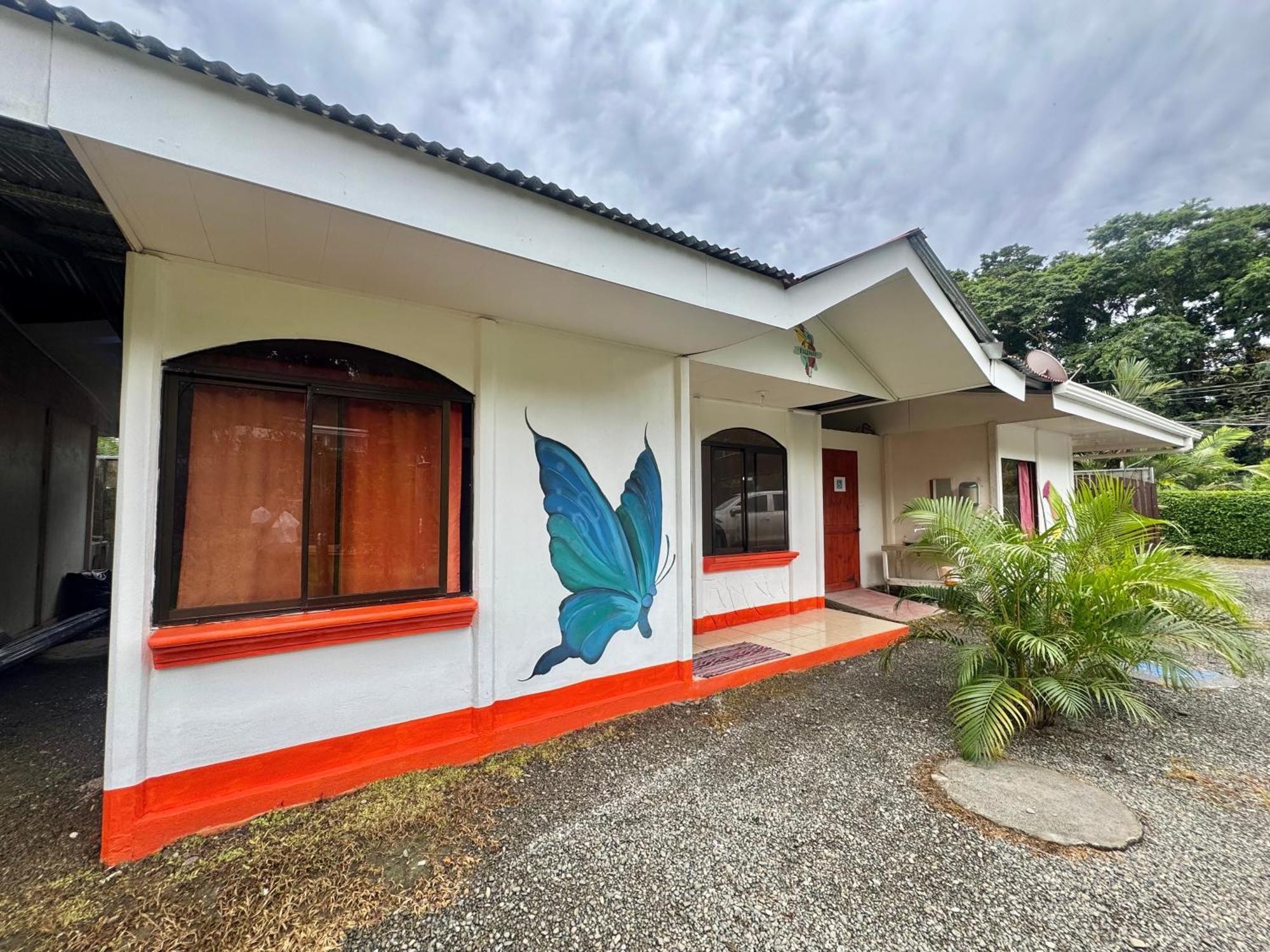Kalunay Hostel Puerto Viejo de Talamanca المظهر الخارجي الصورة