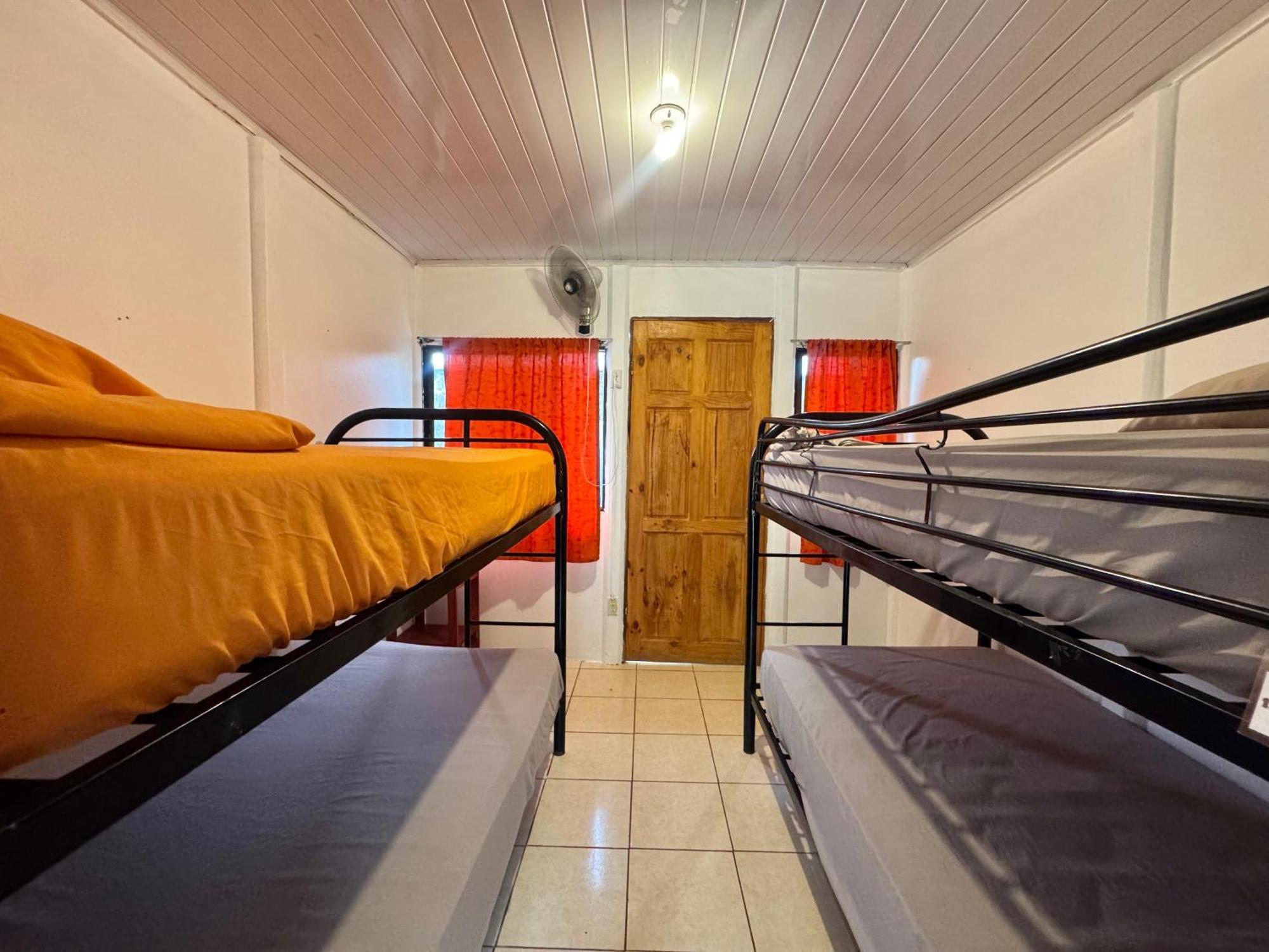 Kalunay Hostel Puerto Viejo de Talamanca المظهر الخارجي الصورة